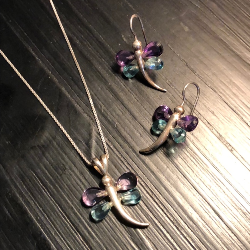 Earring necklace set